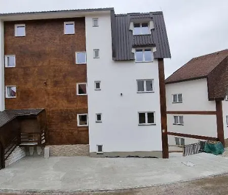 Διαμέρισμα Iznad Oblaka B02 *