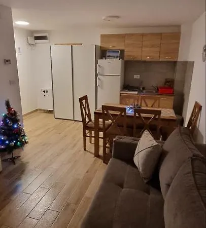 Διαμέρισμα Iznad Oblaka B02